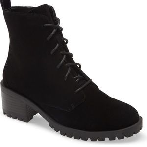 Caslon Keaton water resistant lace up bootie (black)